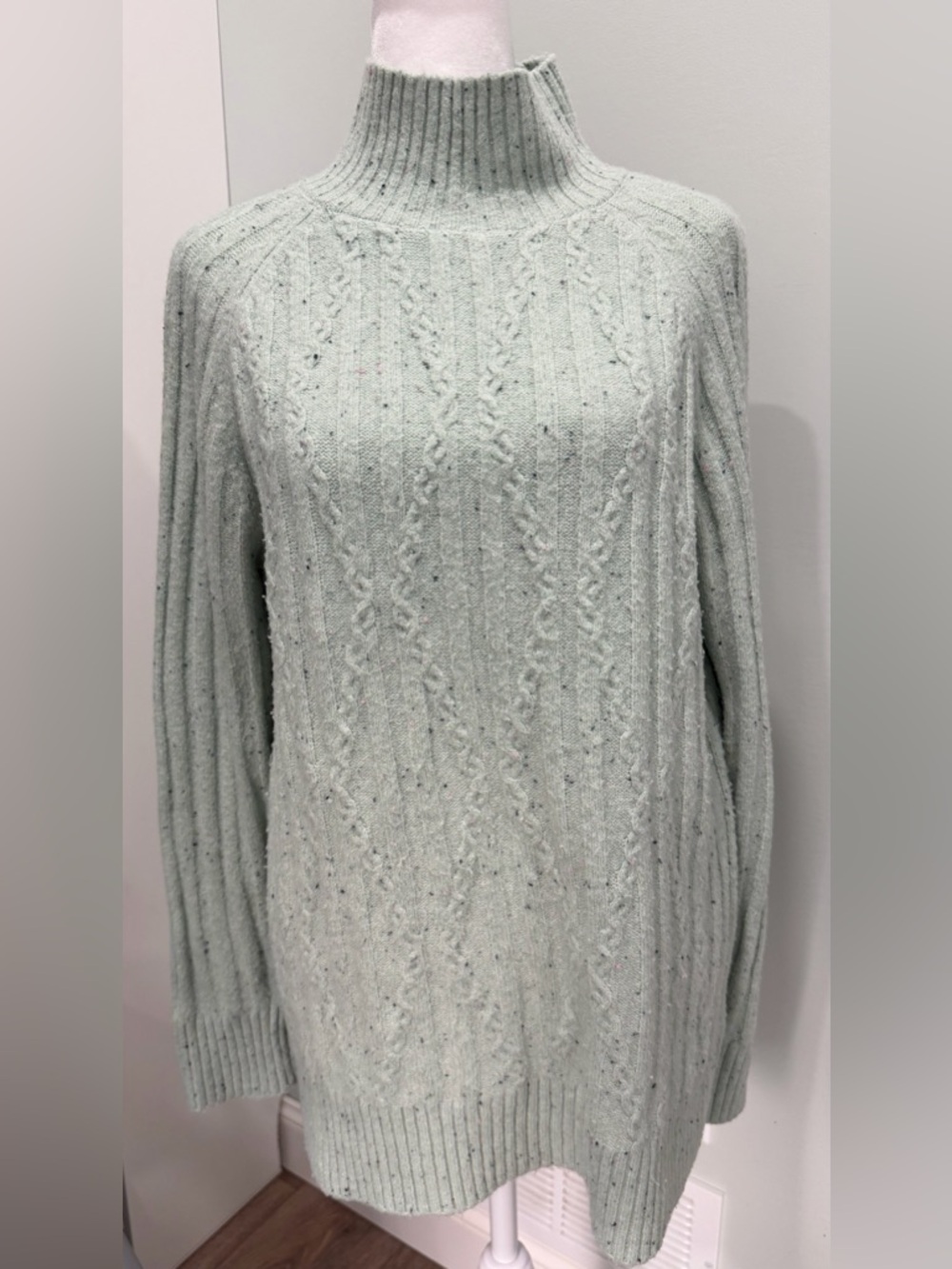 Madison Grey Sea Green Speckled Mock Neck Sweater Size Small Warm Comfy Knit